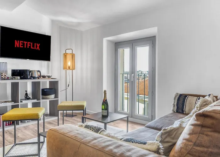 Apartamento 2 L - Ascenseur - Proche Palais - Calme *