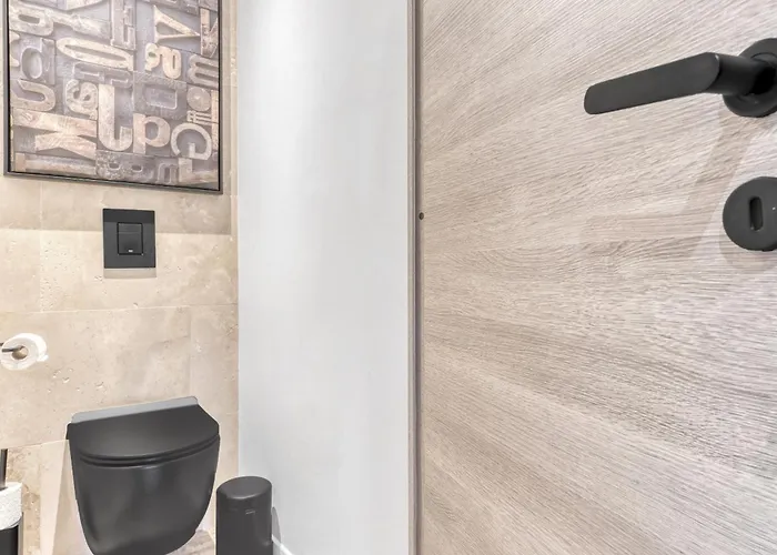 2 L - Ascenseur - Proche Palais - Calme * Cannes