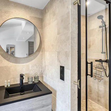 Apartment 2 L - Ascenseur - Proche Palais - Calme *